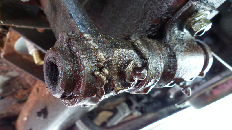 Illustration for article titled The Last-Minute Repair Frenzy That Saved My $500 Postal Jeep Project